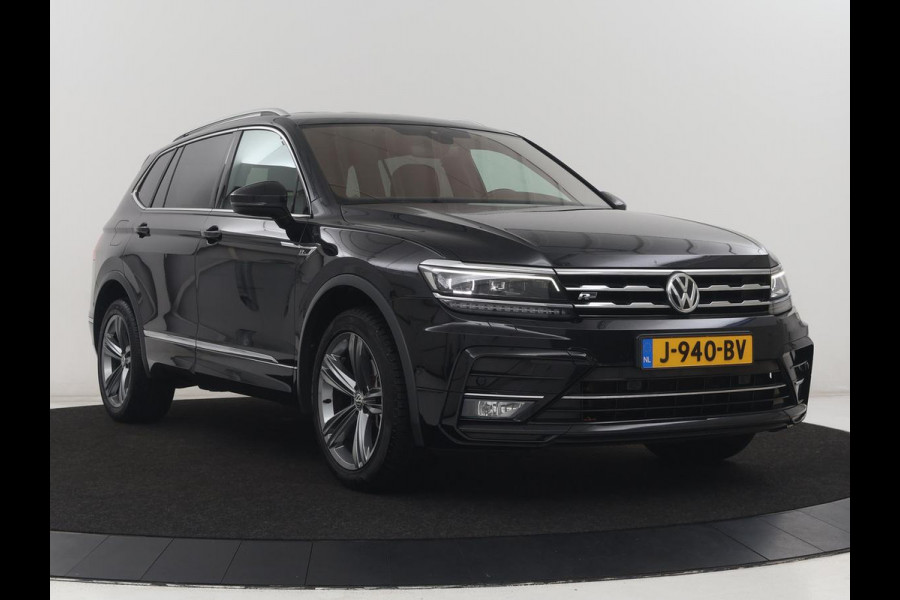 Volkswagen Tiguan Allspace 1.5 TSI Comfortline Business R-Line 7p. | Adaptive cruise | Virtual Dashboard | Carplay | Sfeerverlichting | Full LED | Climate control | Camera | Park assist | Navigatie |