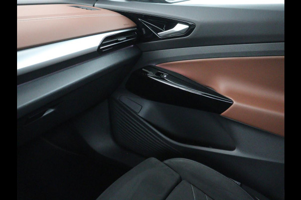 Volkswagen ID.5 Pro 77 kWh | SOH 93,5% | Memory | Leder/alcantara | Stuur/stoel verwarming | Climate control | Adaptive cruise | Sfeerverlichting | Camera | Park assist | Trekhaak |