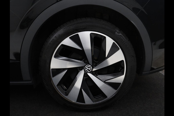 Volkswagen ID.5 Pro 77 kWh | SOH 93,5% | Memory | Leder/alcantara | Stuur/stoel verwarming | Climate control | Adaptive cruise | Sfeerverlichting | Camera | Park assist | Trekhaak |