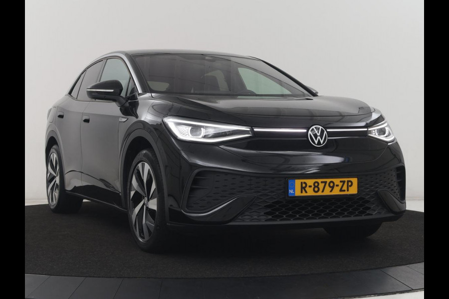 Volkswagen ID.5 Pro 77 kWh | SOH 93,5% | Memory | Leder/alcantara | Stuur/stoel verwarming | Climate control | Adaptive cruise | Sfeerverlichting | Camera | Park assist | Trekhaak |