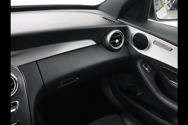 Mercedes-Benz C-Klasse Estate 180 Business Solution | Panoramadak | Half leder | Stoelverwarming | Virtueel dashboard | 360 Camera | Park assist | Climate control | Cruise control |