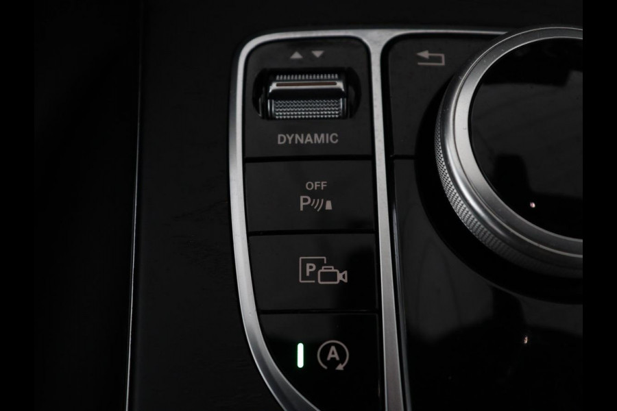 Mercedes-Benz C-Klasse Estate 180 Business Solution | Panoramadak | Half leder | Stoelverwarming | Virtueel dashboard | 360 Camera | Park assist | Climate control | Cruise control |