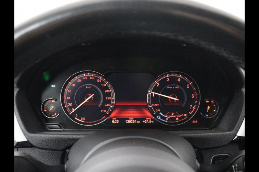 BMW 3 Serie Touring 318i M Sport Corporate Lease | Leder | Stoelverwarming | Bluetooth | Navigatie | Cruise control | Park assist | Climate control |