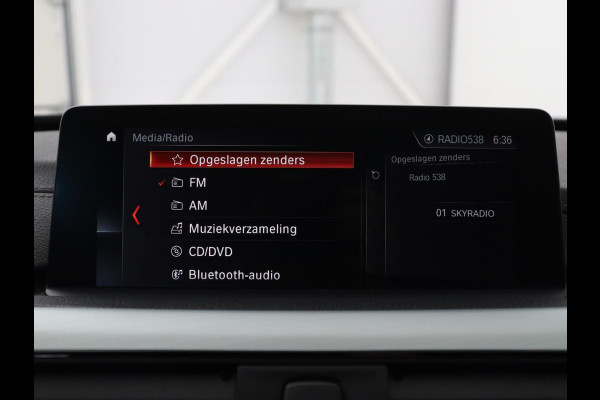 BMW 3 Serie Touring 318i M Sport Corporate Lease | Leder | Stoelverwarming | Bluetooth | Navigatie | Cruise control | Park assist | Climate control |
