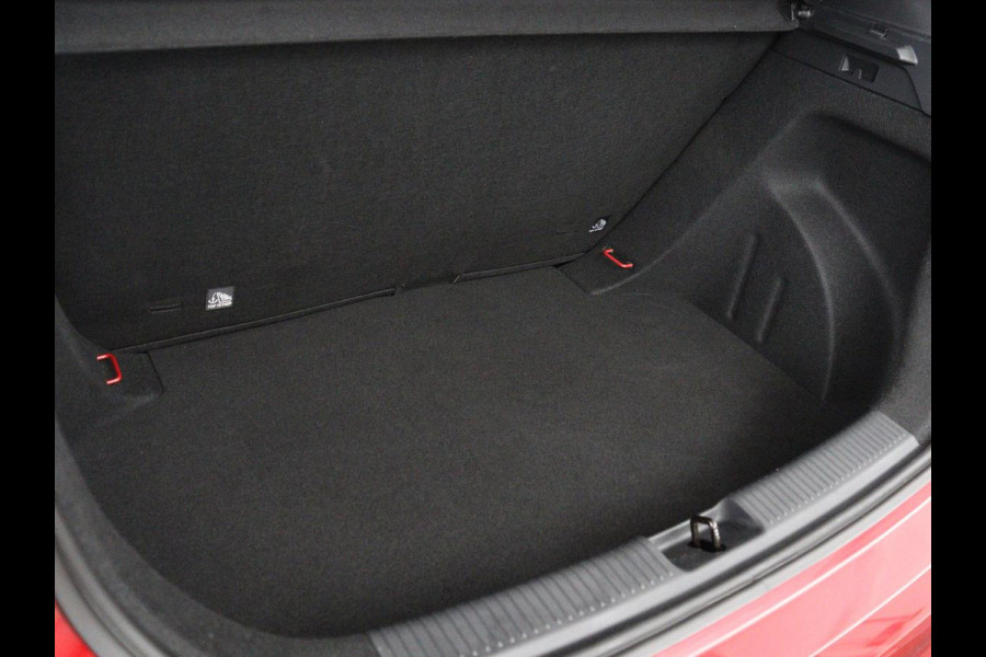 MG MG3 1.5 Hybrid+ Luxury | Half Leder | Stuur/stoel verwarming | 360 camera | Carplay | Climate control | Full LED | Adaptive cruise | navigatie