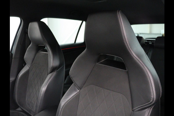 Škoda Kodiaq 1.5 TSI Sportline Business 7p. | Trekhaak | Memory | Stuur/stoel verwarming | Leder/alcantara | Carplay | Adaptive cruise | Camera | Park assist | Dodehoek detectie |