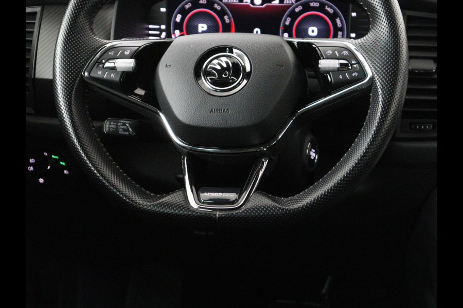 Škoda Kodiaq 1.5 TSI Sportline Business 7p. | Trekhaak | Memory | Stuur/stoel verwarming | Leder/alcantara | Carplay | Adaptive cruise | Camera | Park assist | Dodehoek detectie |