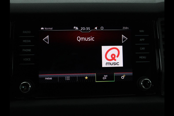 Škoda Kodiaq 1.5 TSI Sportline Business 7p. | Trekhaak | Memory | Stuur/stoel verwarming | Leder/alcantara | Carplay | Adaptive cruise | Camera | Park assist | Dodehoek detectie |