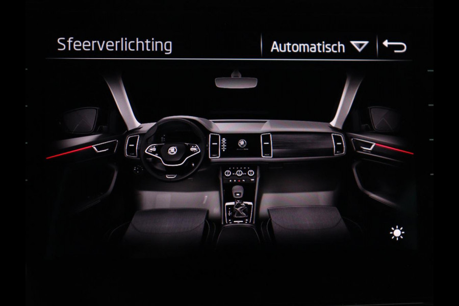 Škoda Kodiaq 1.5 TSI Sportline Business 7p. | Trekhaak | Memory | Stuur/stoel verwarming | Leder/alcantara | Carplay | Adaptive cruise | Camera | Park assist | Dodehoek detectie |