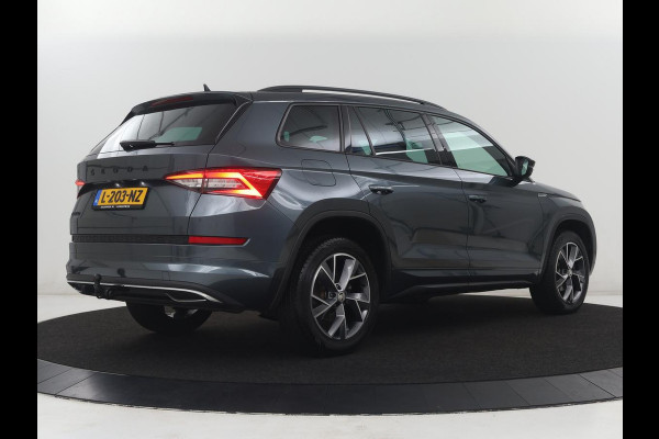 Škoda Kodiaq 1.5 TSI Sportline Business 7p. | Trekhaak | Memory | Stuur/stoel verwarming | Leder/alcantara | Carplay | Adaptive cruise | Camera | Park assist | Dodehoek detectie |