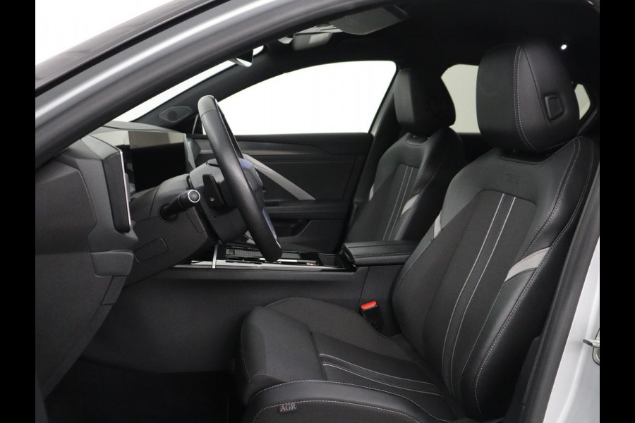 Opel Astra 1.6 Hybrid GS Line | SOH 97.7% | Adaptive cruise | Stuur/stoel verwarming | 360 camera | Climate control | Carplay | Sfeerverlichting | Full Led |