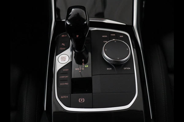 BMW 3 Serie Touring 318i Business Edition Plus | Leder | Stoelverwarming | Carplay | Virtueel dashboard | Cruise control | Climate control | Park assist | Full LED |