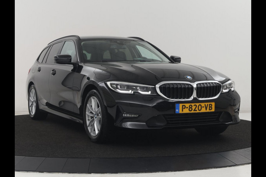 BMW 3 Serie Touring 318i Business Edition Plus | Leder | Stoelverwarming | Carplay | Virtueel dashboard | Cruise control | Climate control | Park assist | Full LED |