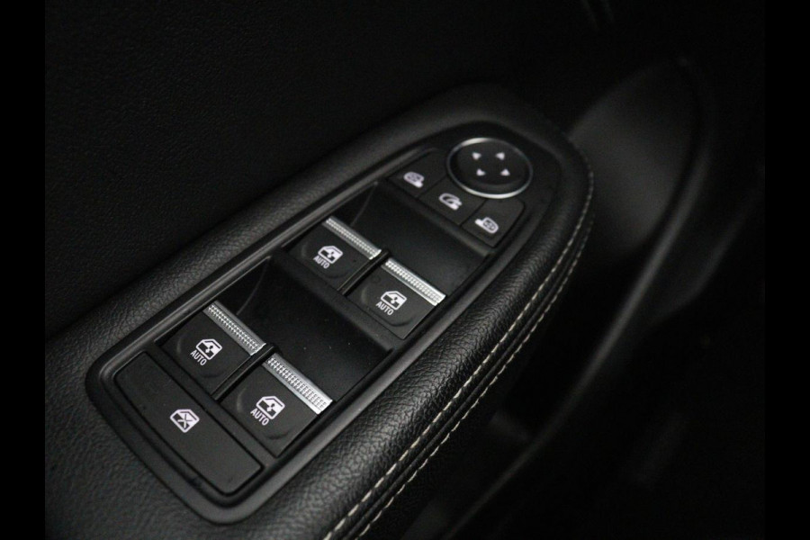 Renault Arkana 1.6 E-Tech Hybrid 145 Intens | Panoramadak | Half leder | Carplay | Adaptive cruise | Dodehoek detectie | Camera | Park assist | Climate control | Trekhaak