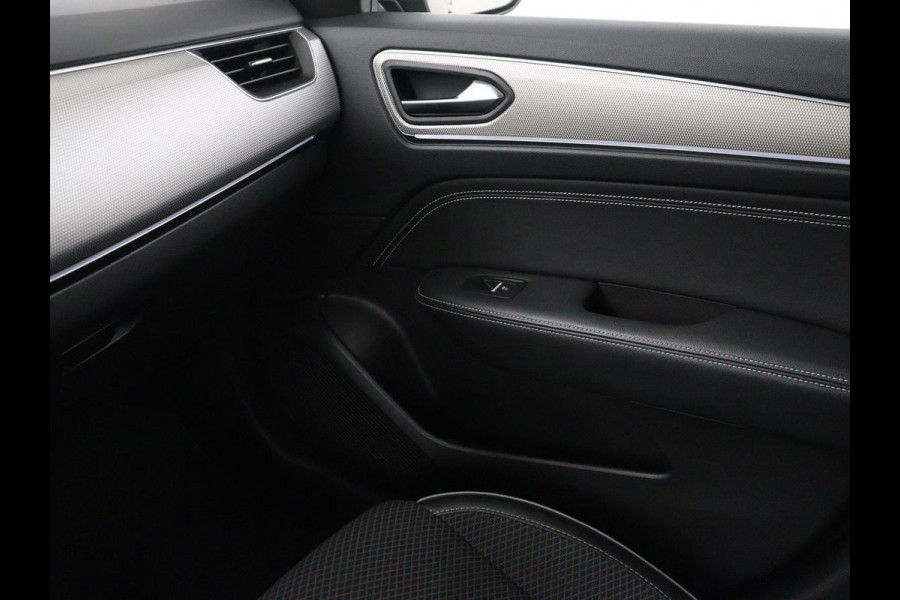 Renault Arkana 1.6 E-Tech Hybrid 145 Intens | Panoramadak | Half leder | Carplay | Adaptive cruise | Dodehoek detectie | Camera | Park assist | Climate control | Trekhaak