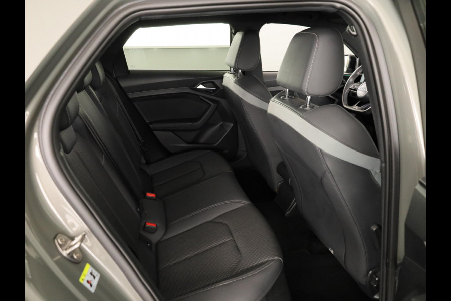 Audi A1 Sportback 40 TFSI edition one 200pk | Automaat | Schuifdak | B&O | Stoelverwarming | ACC | S line | Keyless