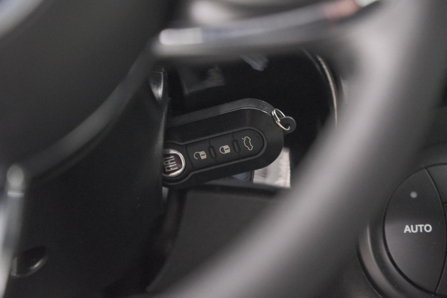 Fiat 500C 1.0 Hybrid Dolcevita | Apple Carplay | Parkeersensoren | Climate Control