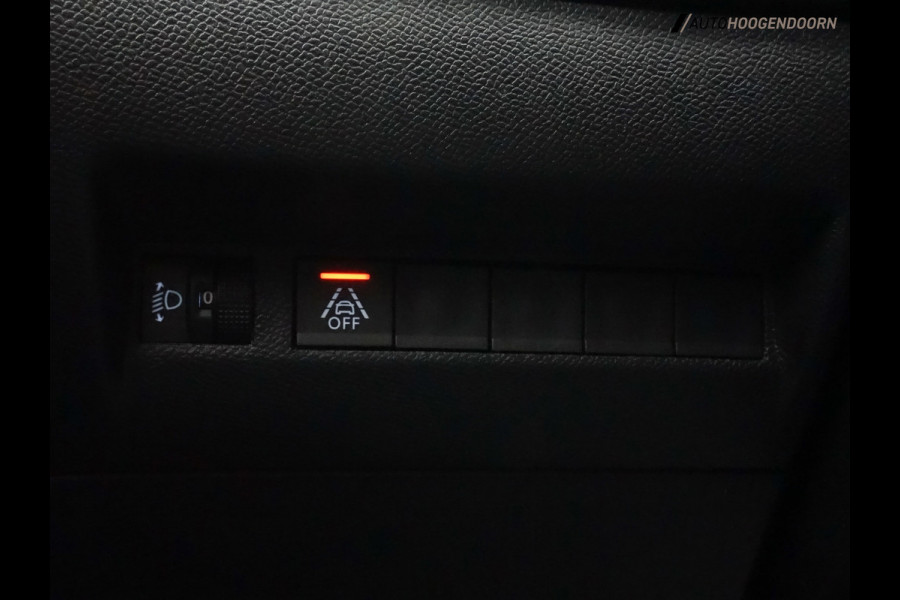 Peugeot 208 1.2 PureTech Active Sport (APPLE CARPLAY,LED VERLICHTING,CAMERA,CLIMATE,CRUISE,LM-VELGEN,SPORTSTOELEN,TOPCONDITIE)