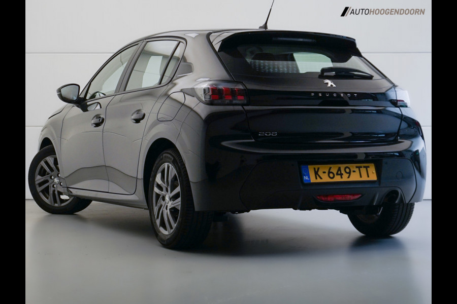 Peugeot 208 1.2 PureTech Active Sport (APPLE CARPLAY,LED VERLICHTING,CAMERA,CLIMATE,CRUISE,LM-VELGEN,SPORTSTOELEN,TOPCONDITIE)