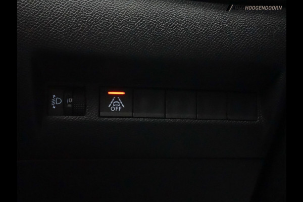 Peugeot 208 1.2 PureTech Active Sport (APPLE CARPLAY,LED VERLICHTING,CAMERA,CLIMATE,CRUISE,LM-VELGEN,SPORTSTOELEN,TOPCONDITIE)