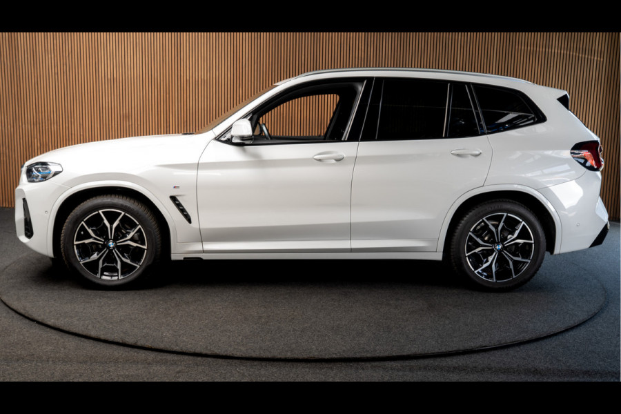 BMW X3 xDrive20i High Exe M-Pakket Leer Head-up Navi LED Elektr. achterklep Climate (3-zone) Elektr. trekhaak PDC LM velgen