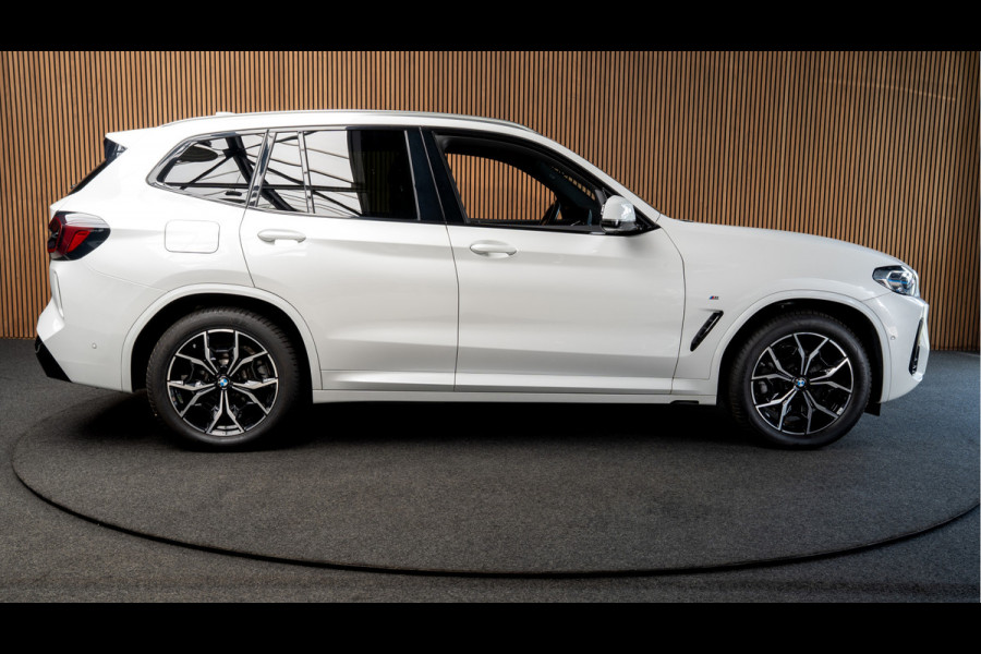 BMW X3 xDrive20i High Exe M-Pakket Leer Head-up Navi LED Elektr. achterklep Climate (3-zone) Elektr. trekhaak PDC LM velgen