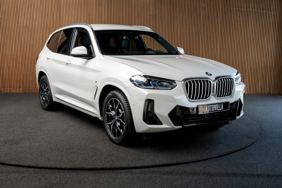 BMW X3 xDrive20i High Exe M-Pakket Leer Head-up Navi LED Elektr. achterklep Climate (3-zone) Elektr. trekhaak PDC LM velgen