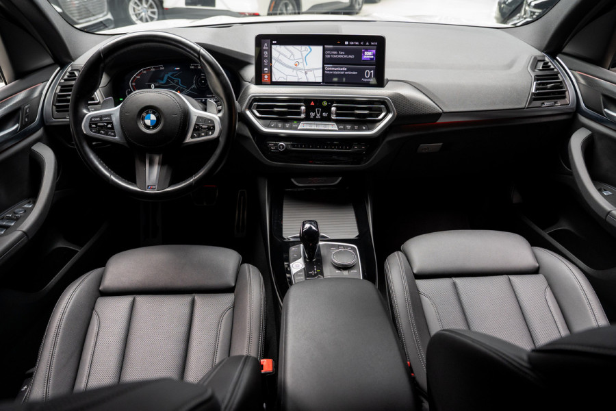 BMW X3 xDrive20i High Exe M-Pakket Leer Head-up Navi LED Elektr. achterklep Climate (3-zone) Elektr. trekhaak PDC LM velgen