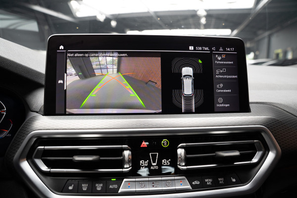 BMW X3 xDrive20i High Exe M-Pakket Leer Head-up Navi LED Elektr. achterklep Climate (3-zone) Elektr. trekhaak PDC LM velgen