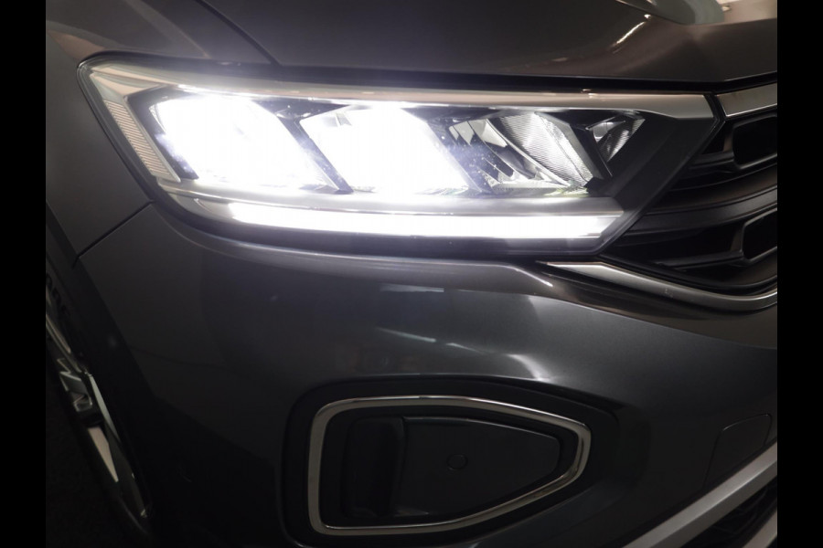Volkswagen T-Roc 1.0 TSI Life 110 pk | Navigatie via App | Parkeersensoren (Park assist) | Achteruitrijcamera | Adaptieve cruise control | LED koplampen |