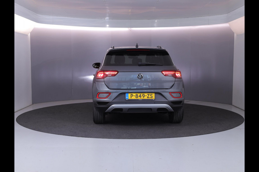 Volkswagen T-Roc 1.0 TSI Life 110 pk | Navigatie via App | Parkeersensoren (Park assist) | Achteruitrijcamera | Adaptieve cruise control | LED koplampen |