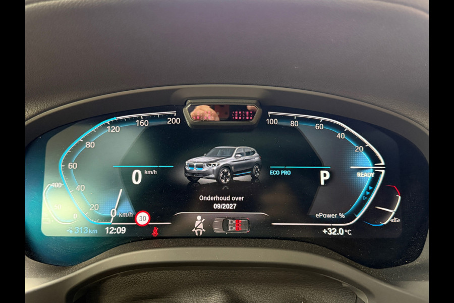 BMW iX3 High Executive 80 kWh | Pano | Sportstoelen | 360 | HUD | H&K | Adaptive Cruise | LED | ACC | Memory | NAP | NL Auto