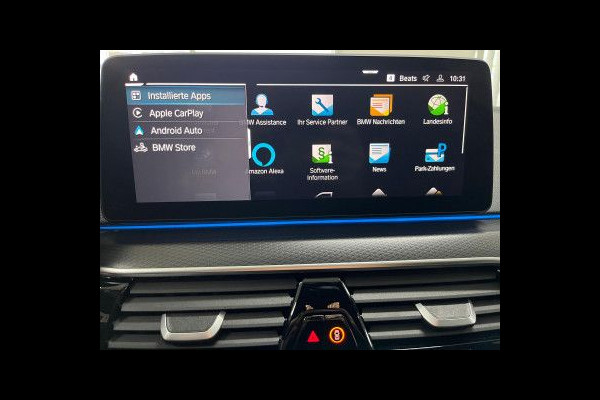 BMW 5 Serie Touring 530e xDrive M-SPORT ** LASER, LEDER, PANO, TREKH, HuD, MEMORY, 19-inch LMV ** Slechts 11.374km. - € 44.000,= onder NP ** ** INFORMEER OOK NAAR ONZE AANTREKKELIJKE FINANCIAL-LEASE TARIEVEN **
