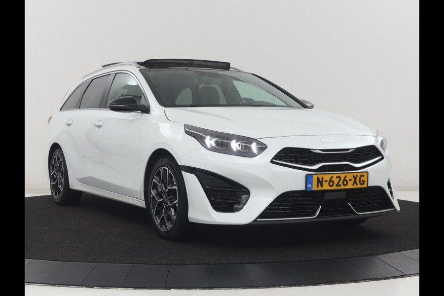 Kia ProCeed 1.5 T-GDI GT-Line | Panoramadak | Trekhaak | Half Leder | Stuur/stoelverwarming | Virtual dashboard | Adaptive cruise | Camera | Carplay | Dodehoek detectie |