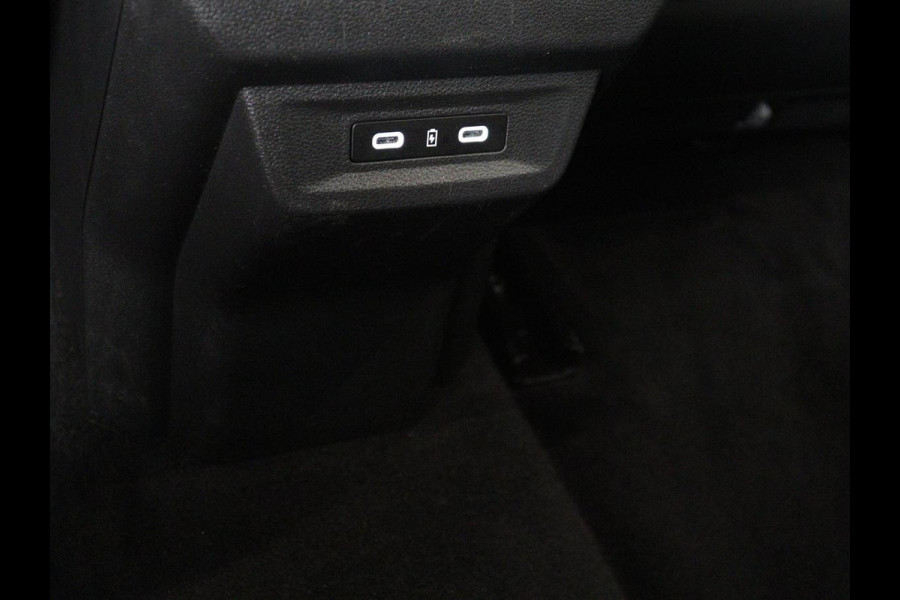 Renault Austral 1.3 mild hybrid | SOH 92,4% | Half leder | Climate control | Carplay | Virtual Dashboard | Adaptive Cruise | Camera | Park assist |