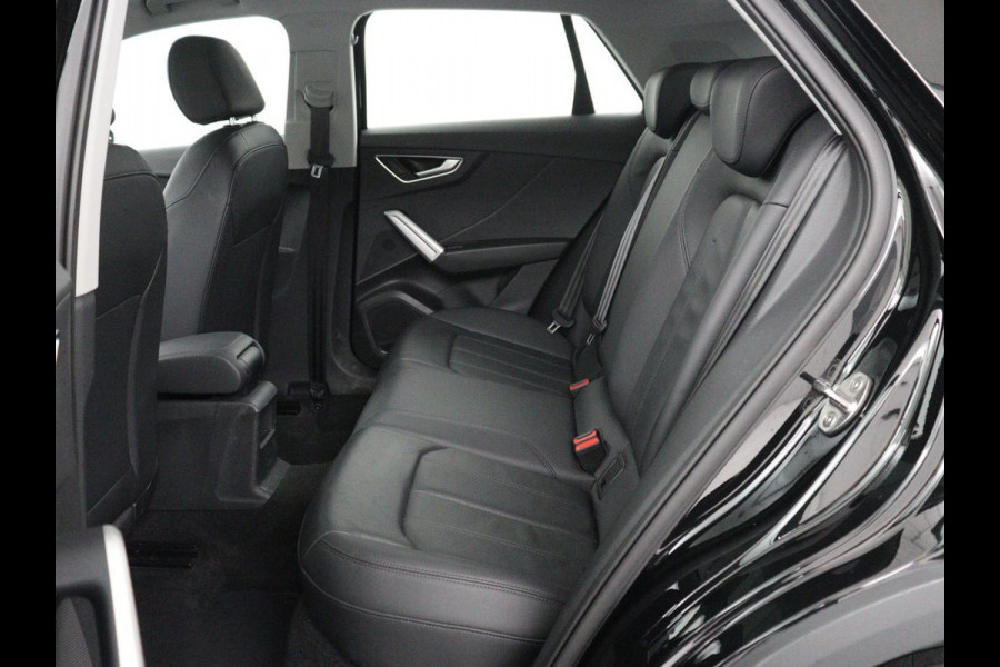 Audi Q2 30 TFSI Advanced edition | Panoramadak | Leder | Virtual Dashboard | Stoelverwarming | Climate control | Camera | Park assist | Cruise control | Navigatie |