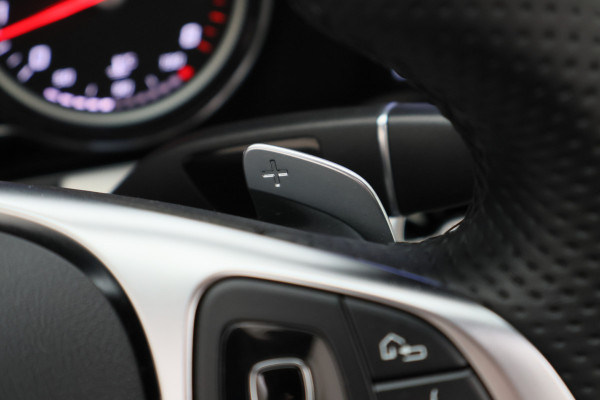 Mercedes-Benz E-Klasse Cabrio 200 25th Anniversary Edition AMG Burmester, Leer, Camera, Apple Carplay, 19", Afn. Trekhaak