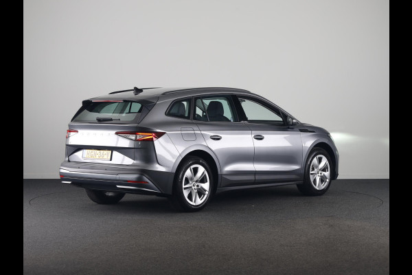 Škoda Enyaq 50 Selection 170 pk | SoH 100% | Navigatie | Parkeersensoren | Achteruitrijcamera | Lichtmetalen velgen 19" |