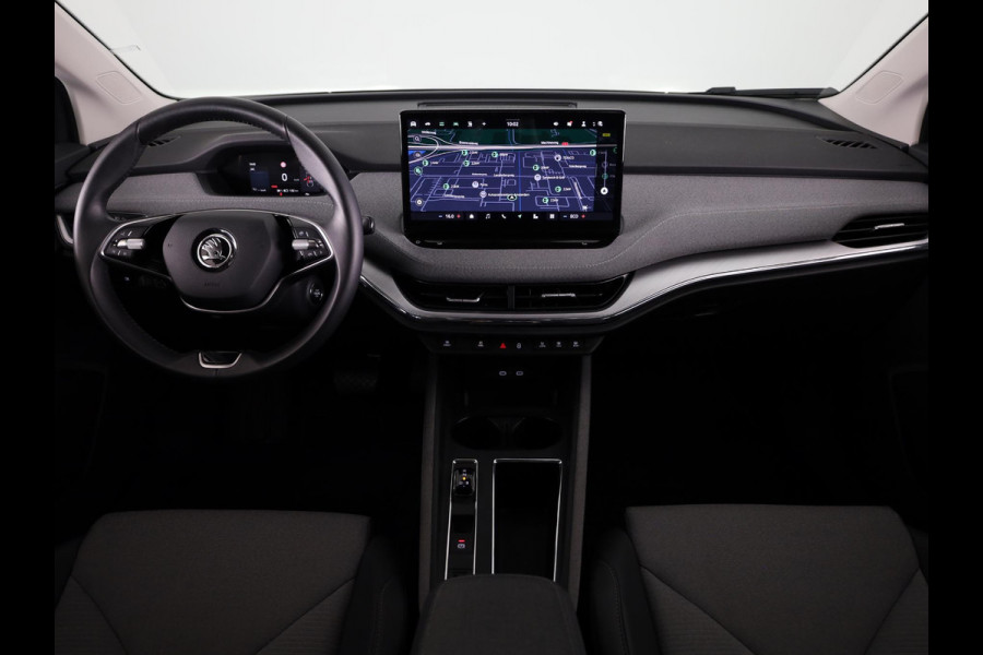 Škoda Enyaq 50 Selection 170 pk | SoH 100% | Navigatie | Parkeersensoren | Achteruitrijcamera | Lichtmetalen velgen 19" |