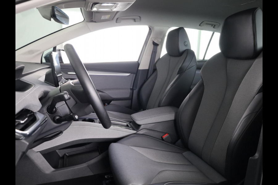 Škoda Enyaq 50 Selection 170 pk | SoH 100% | Navigatie | Parkeersensoren | Achteruitrijcamera | Lichtmetalen velgen 19" |