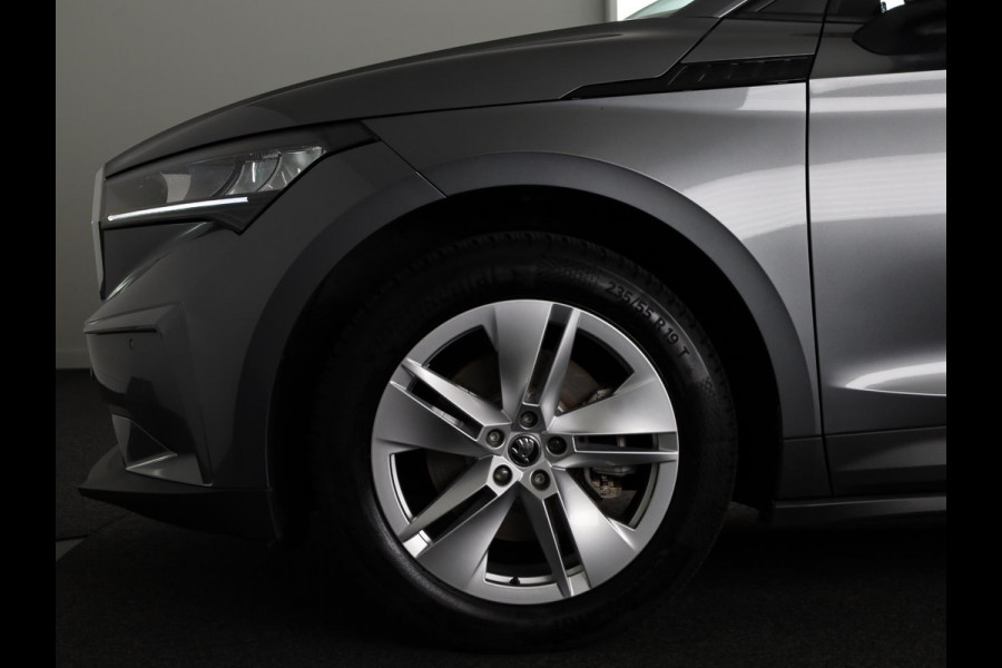 Škoda Enyaq 50 Selection 170 pk | SoH 100% | Navigatie | Parkeersensoren | Achteruitrijcamera | Lichtmetalen velgen 19" |