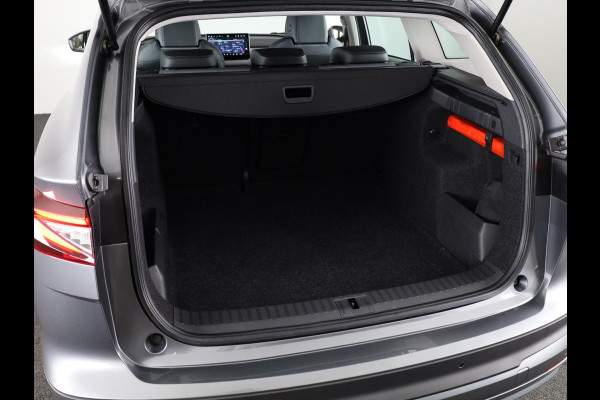 Škoda Enyaq 50 Selection 170 pk | SoH 100% | Navigatie | Parkeersensoren | Achteruitrijcamera | Lichtmetalen velgen 19" |