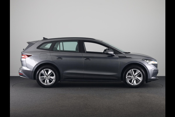 Škoda Enyaq 50 Selection 170 pk | SoH 100% | Navigatie | Parkeersensoren | Achteruitrijcamera | Lichtmetalen velgen 19" |