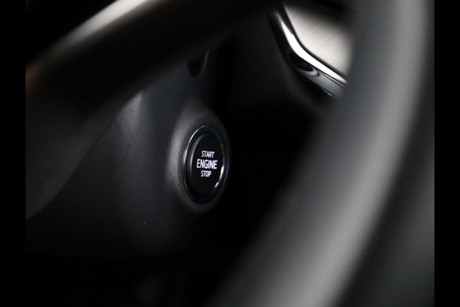 Škoda Enyaq 50 Selection 170 pk | SoH 100% | Navigatie | Parkeersensoren | Achteruitrijcamera | Lichtmetalen velgen 19" |