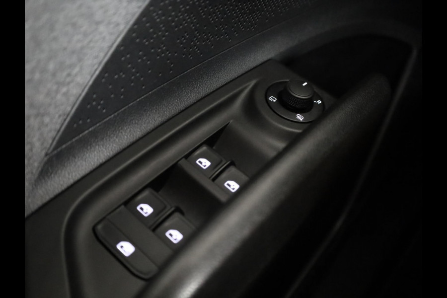 Škoda Enyaq 50 Selection 170 pk | SoH 100% | Navigatie | Parkeersensoren | Achteruitrijcamera | Lichtmetalen velgen 19" |