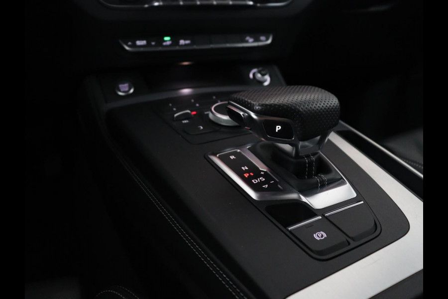 Audi Q5 55 TFSI e quattro Competition | 85,1% | Leder | Sfeerverlichting | Cruise control | Navigatie | 3 zone klimaat | Drive select | PHEV