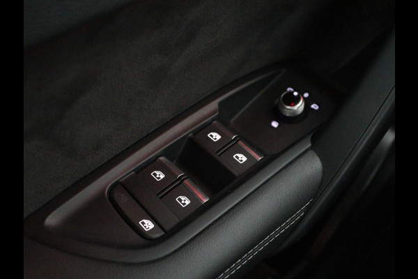 Audi Q5 55 TFSI e quattro Competition | 85,1% | Leder | Sfeerverlichting | Cruise control | Navigatie | 3 zone klimaat | Drive select | PHEV