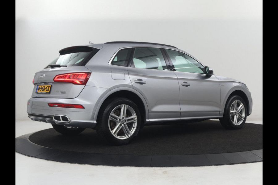 Audi Q5 55 TFSI e quattro Competition | 85,1% | Leder | Sfeerverlichting | Cruise control | Navigatie | 3 zone klimaat | Drive select | PHEV