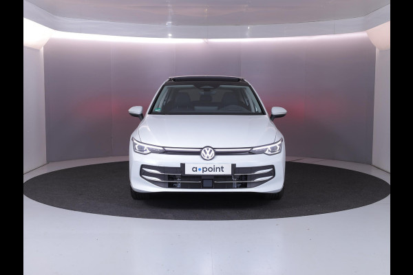 Volkswagen Golf 1.5 eHybrid Style Edition 204 pk Automaat (DSG) | Verlengde garantie | Navigatie | Panoramadak | Trekhaak (wegklapbaar) | Parkeersensoren (Park assist) | Achteruitrijcamera | Head-up display |
