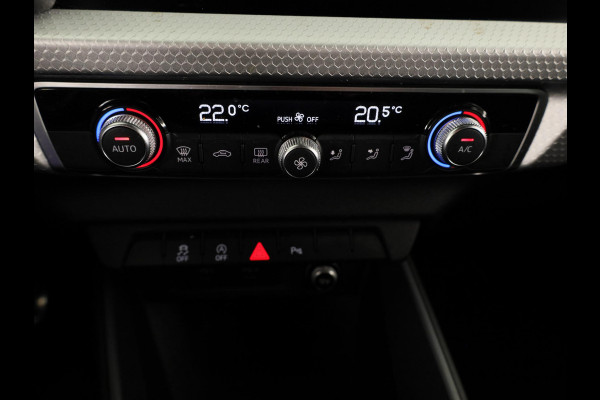 Audi A1 Sportback 30 TFSI S edition 110PK | Navigatie | 17 inch Lichtmetalen velgen | Climatronic | Led verlichting | Parkeersensoren voor en achter | S-line interieur